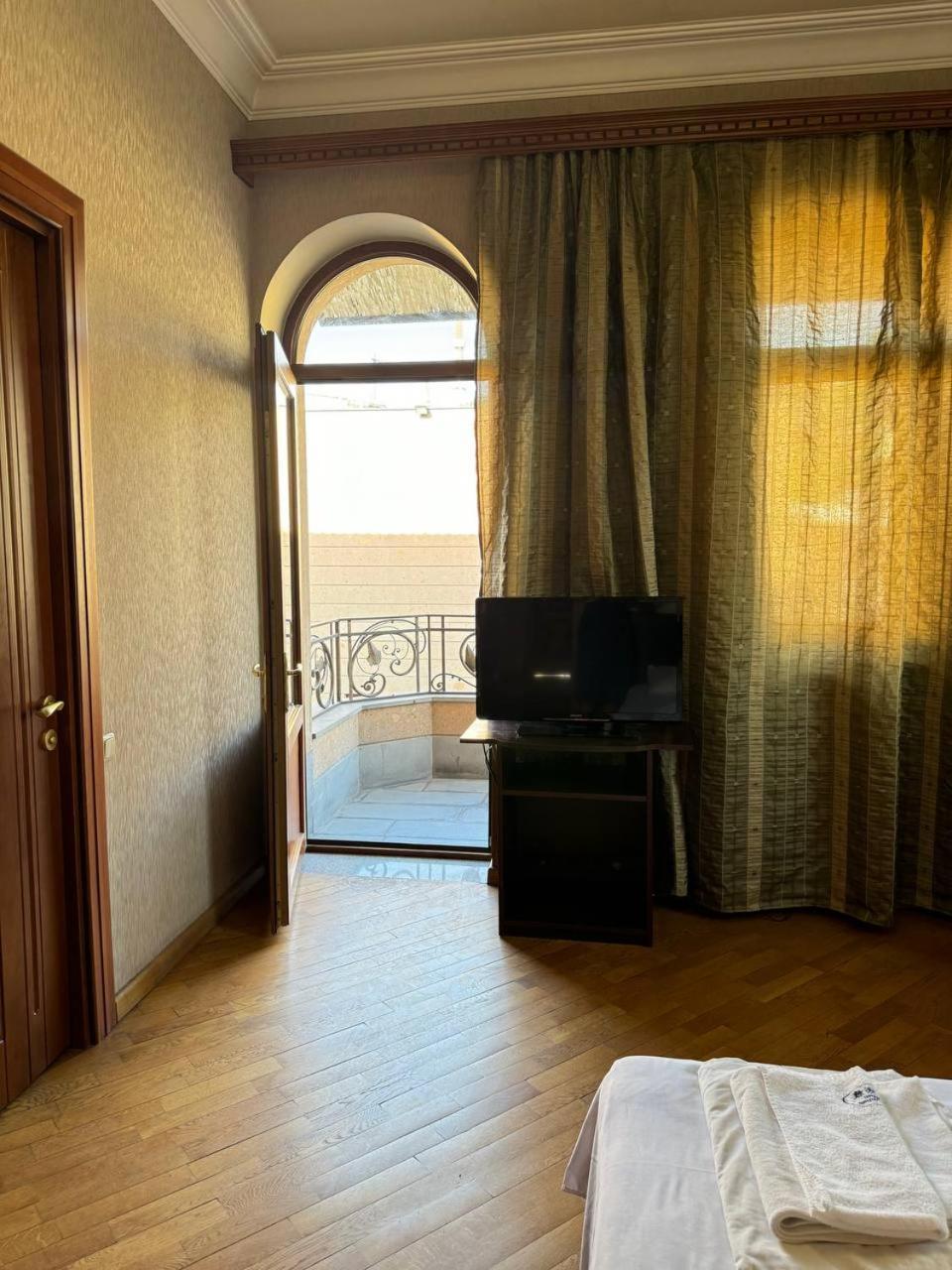 Centre Hotel-Hostel Jerevan Eksteriør bilde
