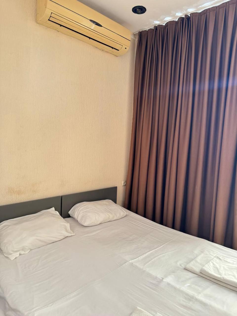 Centre Hotel-Hostel Jerevan Eksteriør bilde