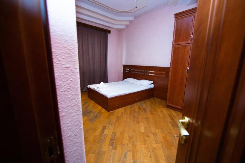 Centre Hotel-Hostel Jerevan Eksteriør bilde